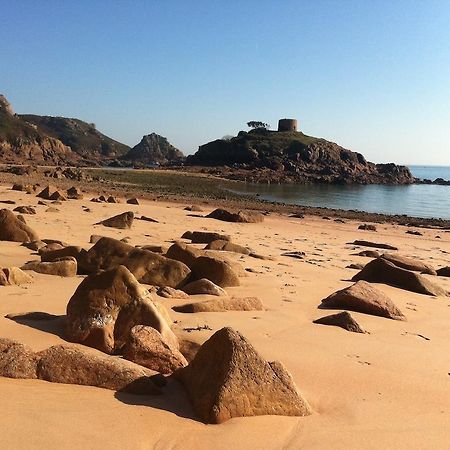 The Samares Coast Hotel & Apartments Saint Helier ภายนอก รูปภาพ