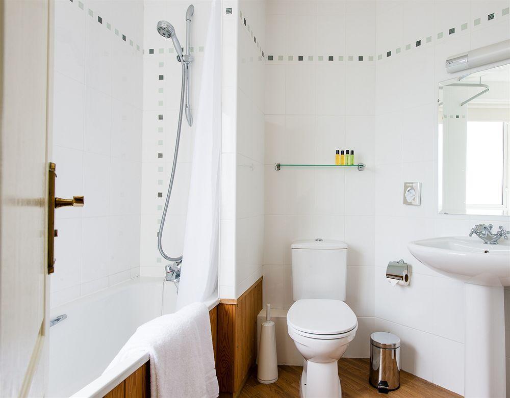 The Samares Coast Hotel & Apartments Saint Helier ภายนอก รูปภาพ