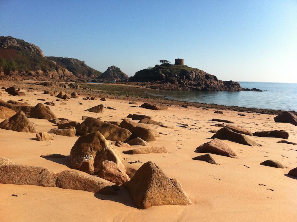 The Samares Coast Hotel & Apartments Saint Helier ภายนอก รูปภาพ